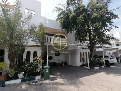 Luxury & Modern 4BR Villa with full facilities Luxury & Modern 4BR Villa with full facilities