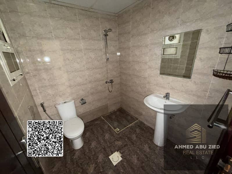 4 WhatsApp Image 2026-09-26 at 15.32. 50. jpeg