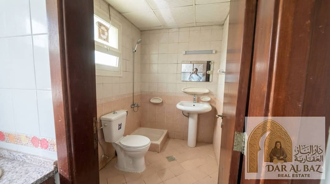 5 Real_estate_photo_enhancement_in…_20260922000920. jpeg