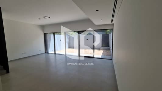 4 Camere Townhouse in vendita a Tilal City, Sharjah - 5db2f0c7-5ceb-4c63-b2b5-73857fe68266. jpeg