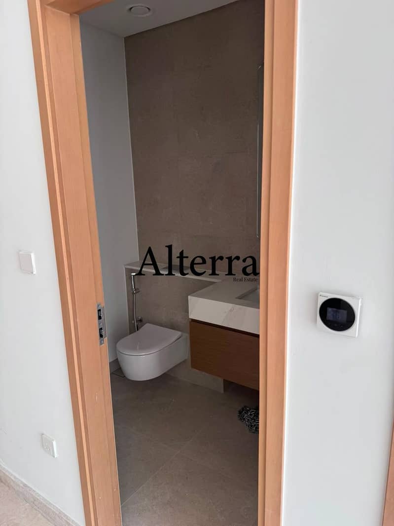 10 1 (8). jpeg