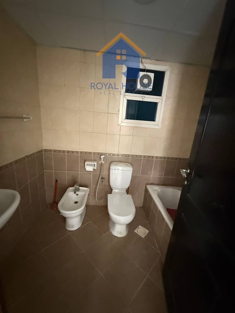 10 f880747d-fbed-4796-9e98-1bd735e65a8b. jpeg