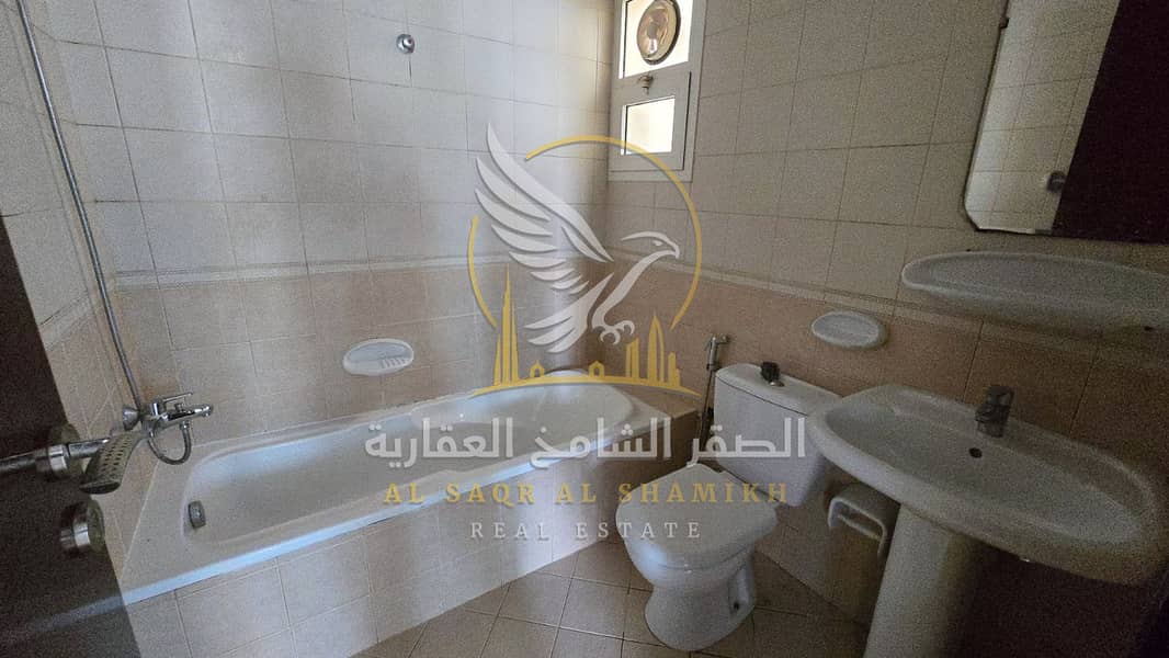 9 shqa-for-rent-1-bedroom-alqlyaa-alsharqa-bathroom-05. jpg