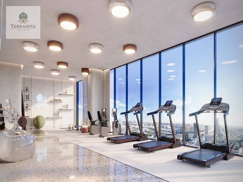 10 GYM 3. jpg