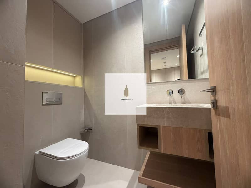 14 ce944bcc-bf63-43c2-b80b-390eb1a4be16. jpg