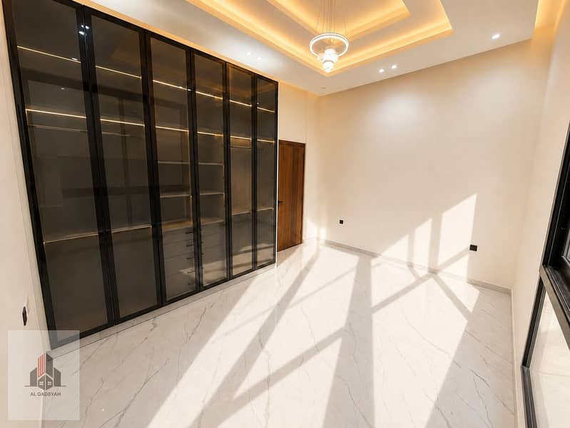 4 WhatsApp Image 2026-08-18 at 2.32. 12 PM (2). jpeg