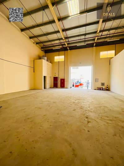 Warehouse de  à à louer à Umm Al Thuoob, Umm Al Quwain - image. png