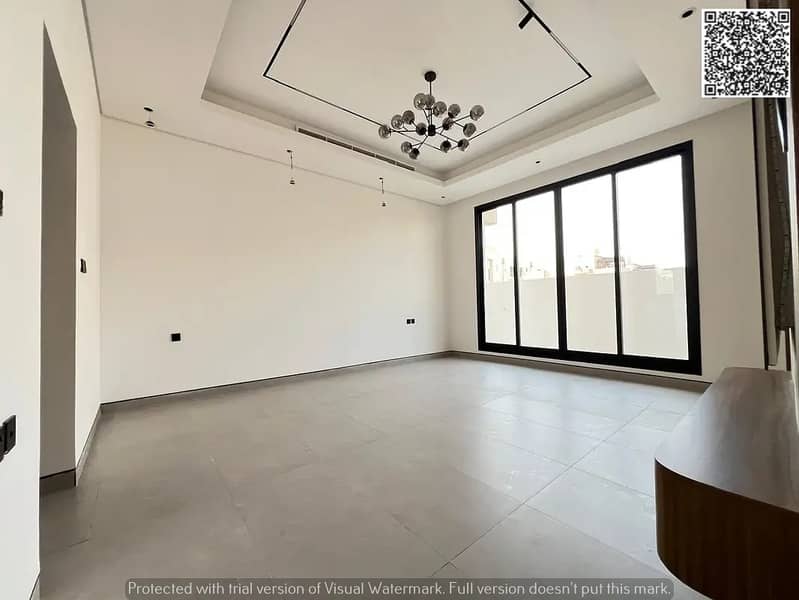 9 867112784-1066x800. webp