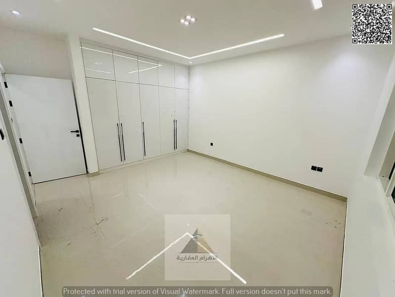 15 869016179-1066x800. webp