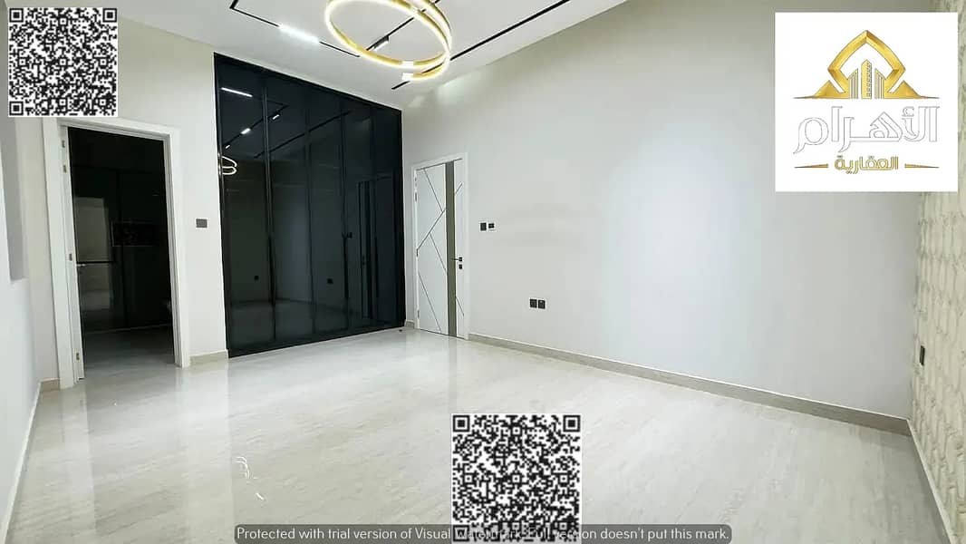29 865295608-1066x800. webp