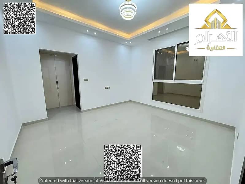 18 866089514-1066x800. webp