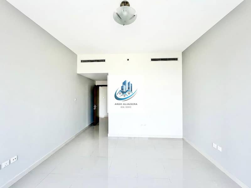 6 e95fdda4-a65e-4ae3-bf3d-37ca62b3bccc. jpg