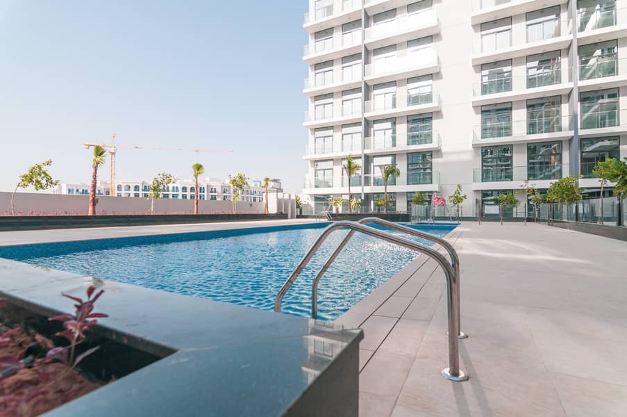 9 Swimming Pool. jpg
