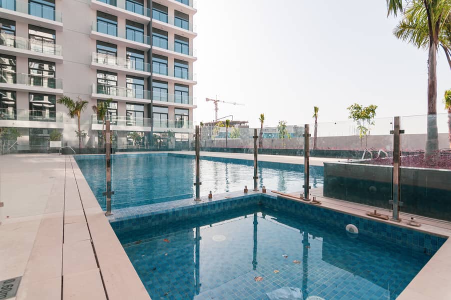 8 Swimming Pool-4. jpg