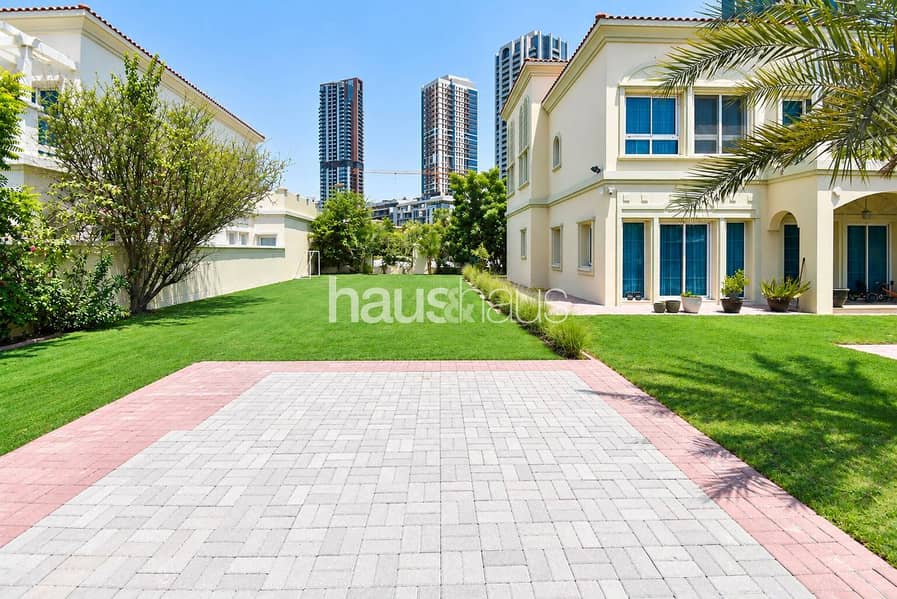 Large Plot | Close to Park | Available October Large Plot | Close to Park | Available October