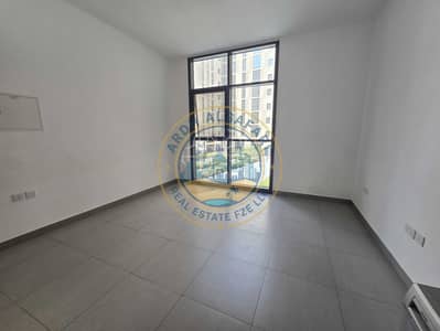 Studio de  à à louer à Muwaileh Commercial, Sharjah - bd818c67-a40d-4092-bf9d-07f36926d841. jpeg