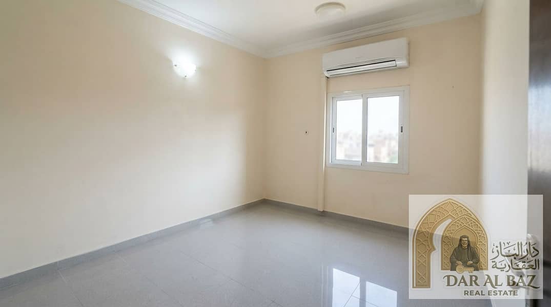 2 Enhancing_real_estate_listing_ph…_20260927000326. jpg