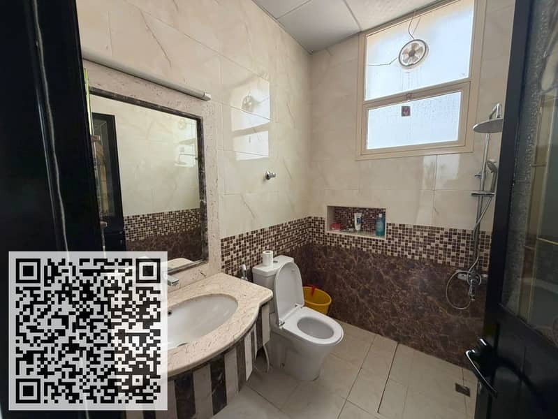 6 4d5df54b-69fe-49e0-844f-93d62e287cd7. jpg