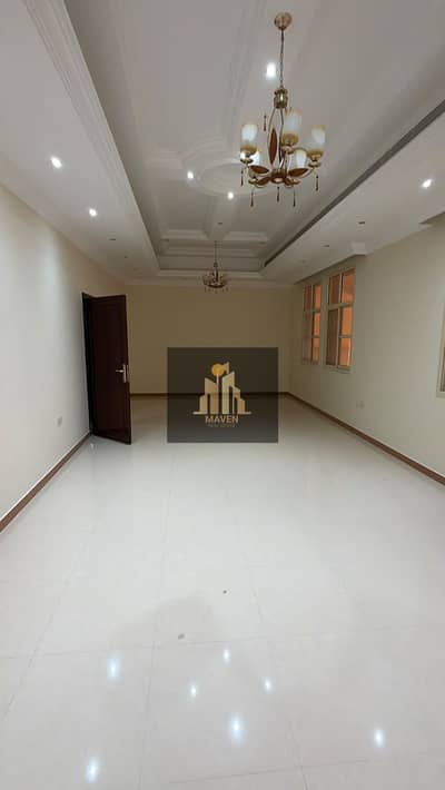 5 habitaciones Villa para en Alquiler en Shakhbout City, Abu Dhabi - WhatsApp Image 2026-09-27 at 2.37. 16 PM. jpeg