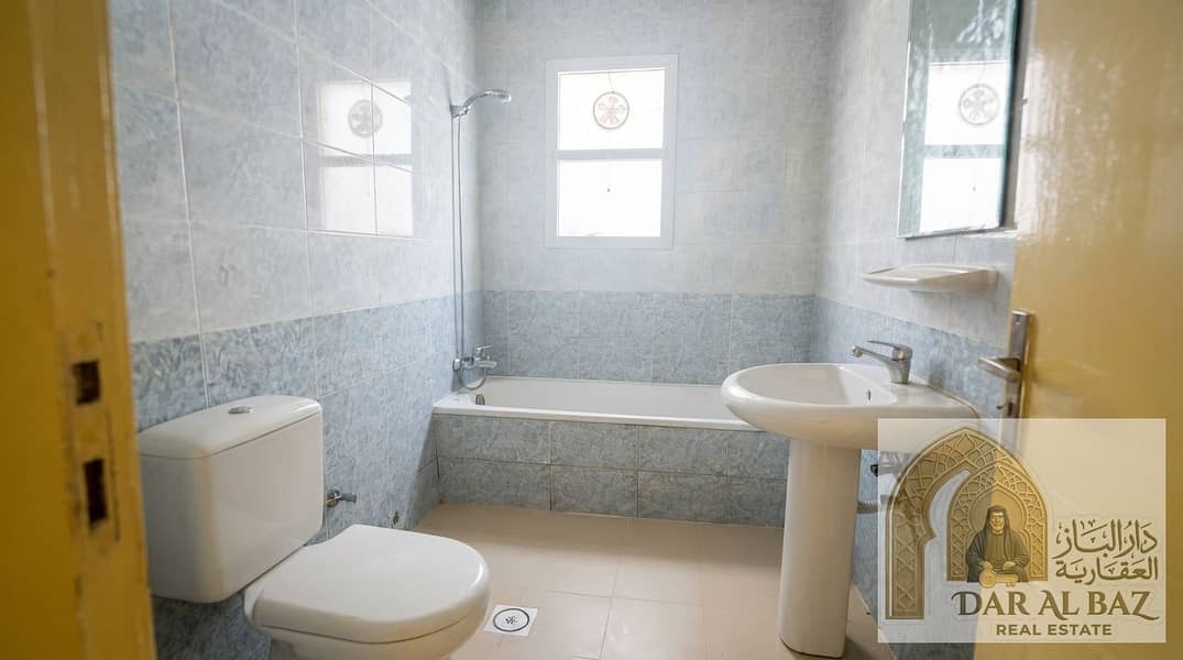 16 Real_estate_photo_enhancement_in…_20260927022711. jpg