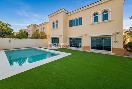 4 Schlafzimmer Villa zum Miete in Jumeirah Park, Dubai - Villa in Jumeirah Park，District 8, 4 schlafzimmer, 340000 AED - 16473023