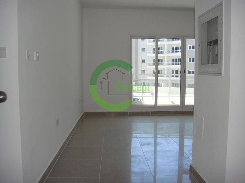 Reduced selling price| Modern and spacious Apt.