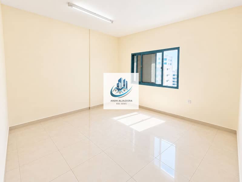 4 D9A5BAAE-FEFD-428A-BA85-32ABDFB3098B. png