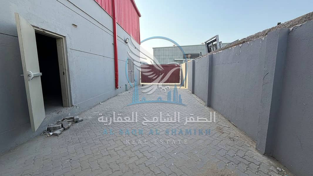 12 warehouse-for-rent-al-shargah-property-13. jpg