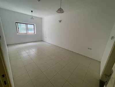 Appartement de 3 chambres à à louer à Al Qulayaah, Sharjah - WhatsApp Image 2026-09-07 at 7.34. 54 AM. jpeg Appartement de 3 chambres à à louer à Al Qulayaah, Sharjah - WhatsApp Image 2026-09-07 at 7.34. 54 AM. jpeg