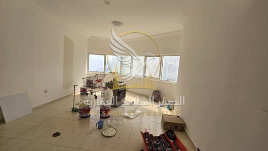 1 habitación Apartamento para en Alquiler en Al Musalla, Sharjah - غرفة-وصالة-للا-يجار-1-غرف-المصلي-الشارقة-صورة-العقار-zx-001-01. jpg