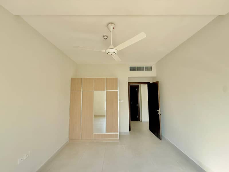 6 190875. jpg