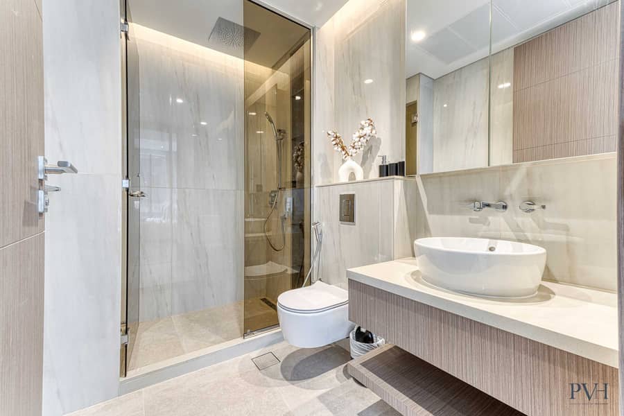 24 Apartment 411 Peninsula Five – Business Bay (16). jpg