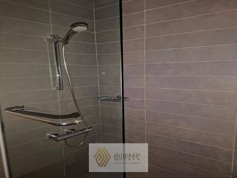 10 3b0acf22-0f09-4908-8ce7-da1a5c7bcb7b. jpg