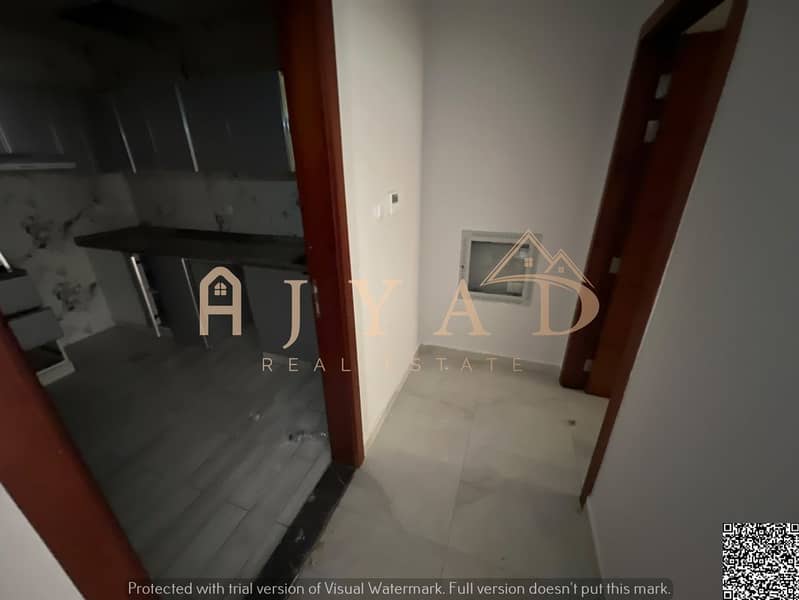16 ed40386d-00e5-4d64-8261-129466bd9808. jpg