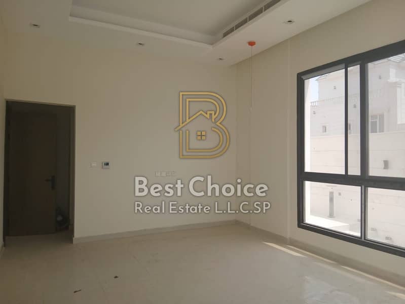 24 a4869676-dbcf-4995-ba10-2af72828e3b7. jpg