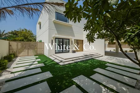 4 habitaciones Villa para en Venta en The Meadows, Dubai - Villa en The Meadows,The Meadows 9, 4 dormitorios, 13950000 AED - 16497627 4 habitaciones Villa para en Venta en The Meadows, Dubai - Villa en The Meadows,The Meadows 9, 4 dormitorios, 13950000 AED - 16497627