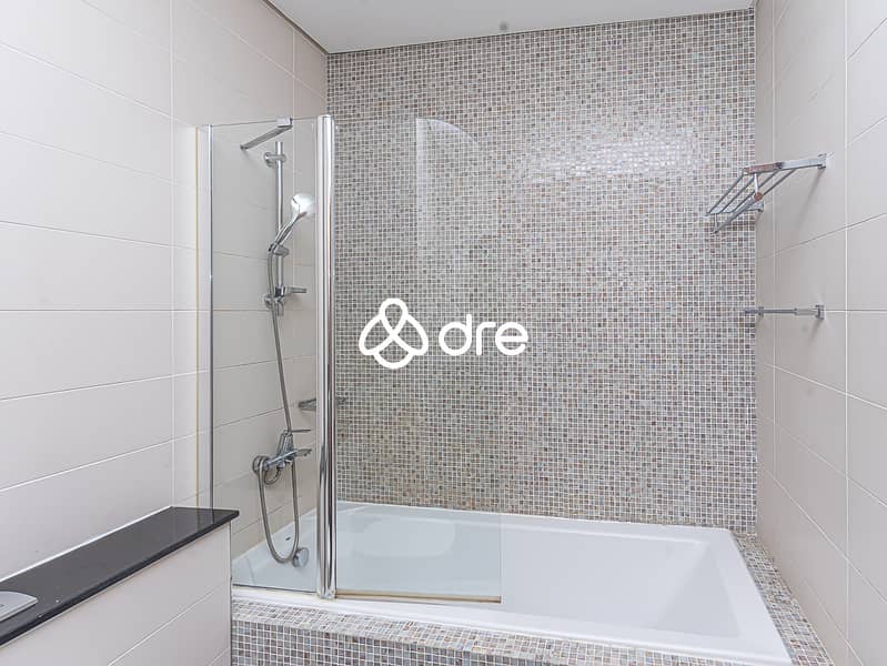 21 DRE08000. JPG