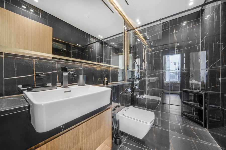 11 Binghatti Onyx 710 (1113). jpg