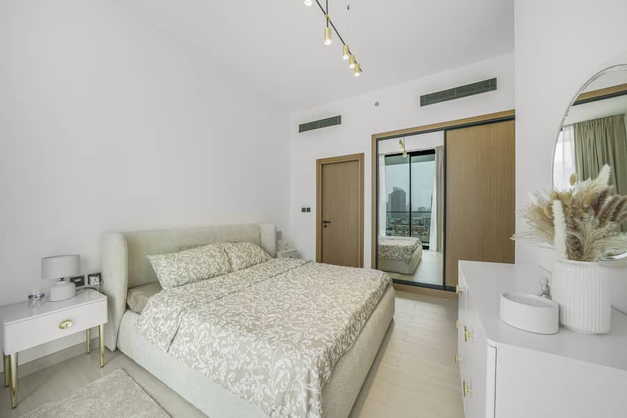 14 Binghatti Onyx 710 (1112). jpg