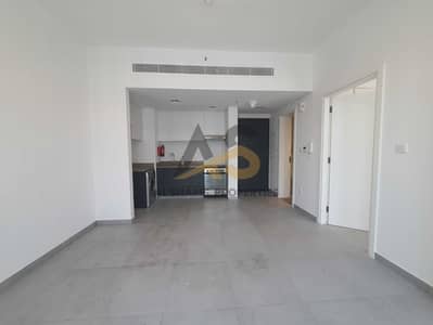 1 habitación Apartamento para en Alquiler en Aljada, Sharjah - 20260919_121316. jpg