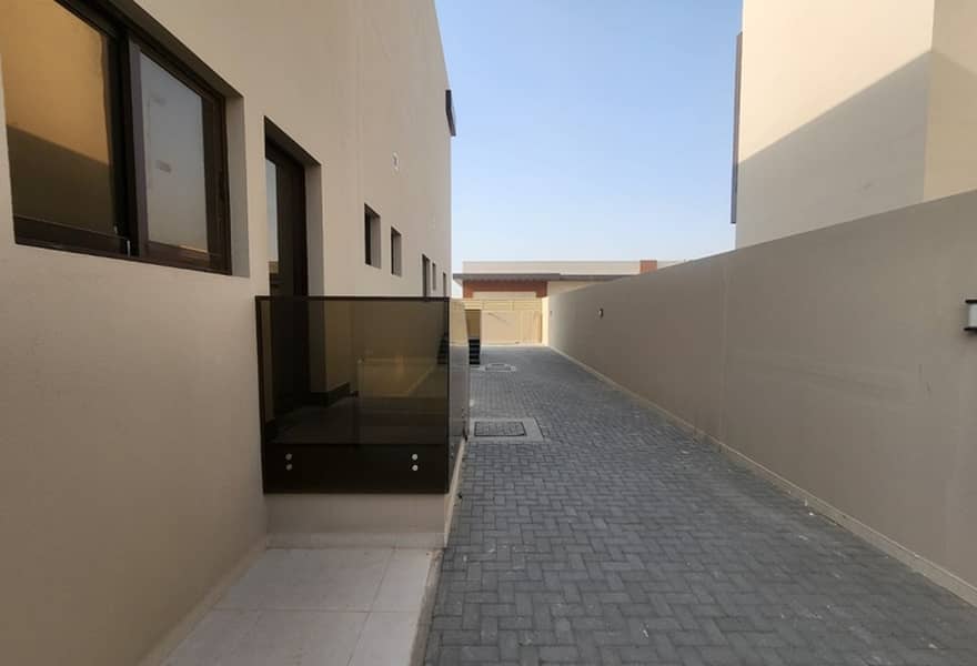 10 Spacious 5BR Villa | Al Khawaneej I Family Living — photo 10