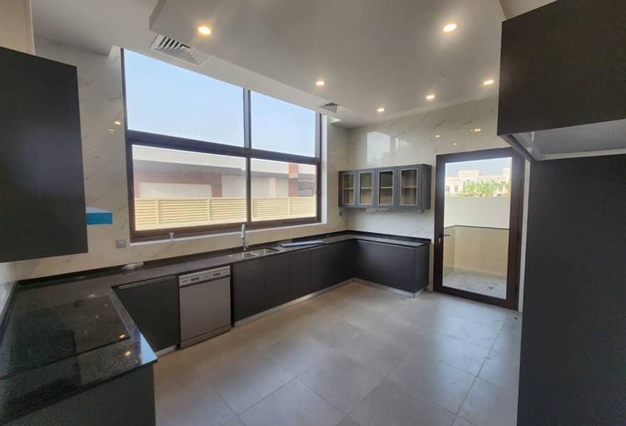 19 Spacious 5BR Villa | Al Khawaneej I Family Living — photo 19
