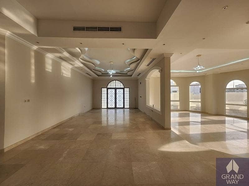8 Luxury 5BRVilla I Family Friendly I Al Mizhar 3 — photo 8
