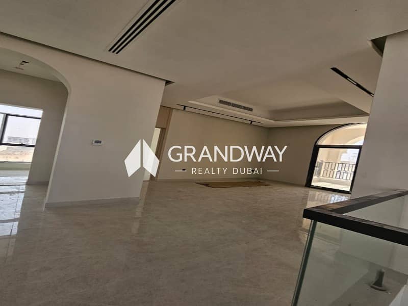 6 Luxury Villa | Large Plot | Private Garden — photo 6