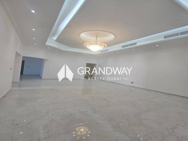 Spacious 5BR Villa | Large Layout | Prime Al Awir — photo 1 Spacious 5BR Villa | Large Layout | Prime Al Awir — photo 1