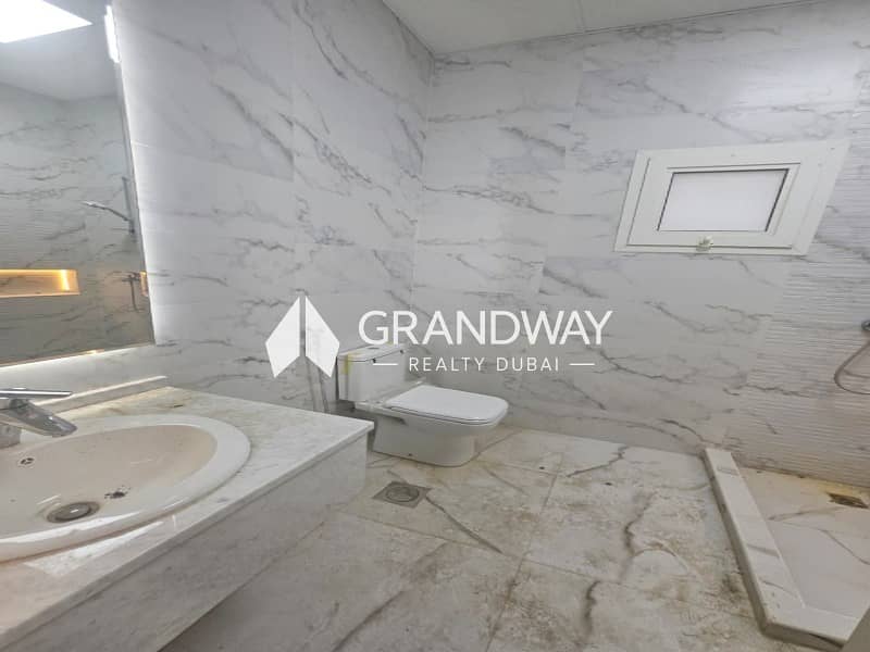 10 Spacious 5BR Villa | Large Layout | Prime Al Awir — photo 10