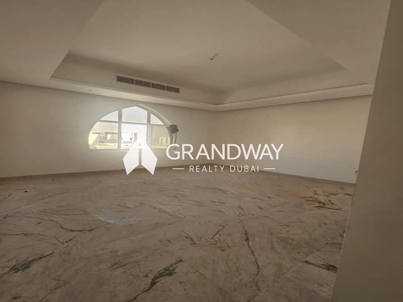 15 Spacious 5BR Villa | Large Layout | Prime Al Awir — photo 15