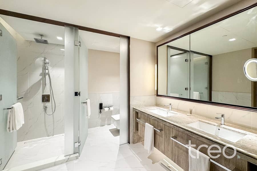 13 4305 Address Harbour Point Tower 2, The Lagoons - 24. jpg