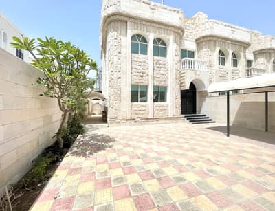 فیلا 5 غرف نوم للايجار في المشرف، أبوظبي - 6e4e6361-7b8f-4dc2-aa28-32265be19e30. jpg
