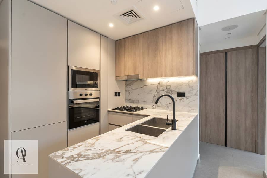3 Kitchen. jpeg